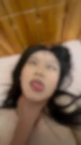 反差大学生女友被操翻白眼