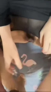 小嫂子衣服都没脱就拿这几把无套艹